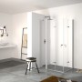 Hüppe Schwingfalttür Design Pure, 140x190 cm, Silber Matt, mit Festsegment in Badezimmer.