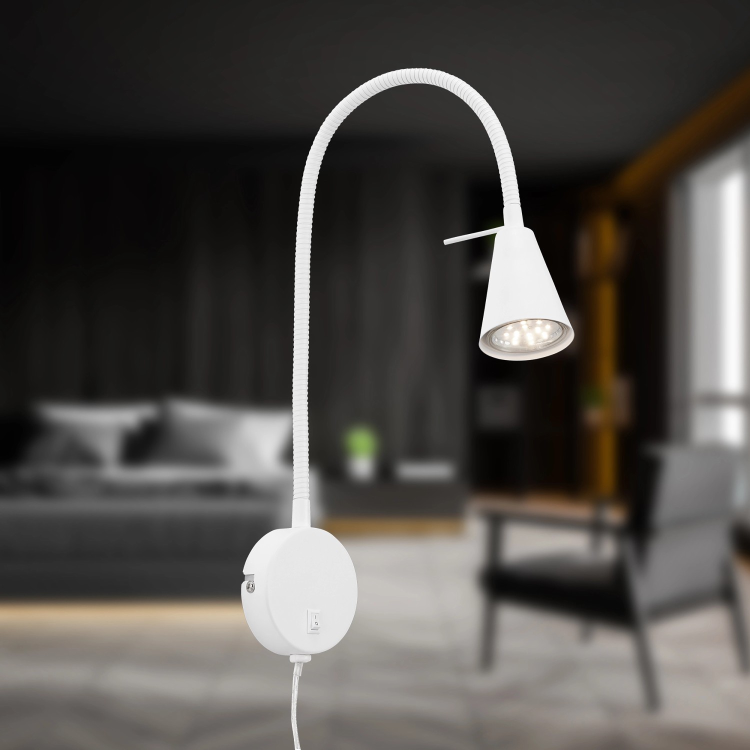 Weiße Briloner LED Bettleuchte Tusa mit schwenkbarem Flexarm, ideal als Nachttischlampe.