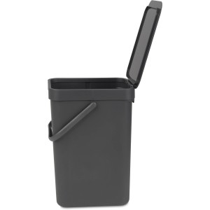 Grauer Brabantia Mülleimer Sort & Go, 12 l, mit offenem Deckel und Tragegriff.