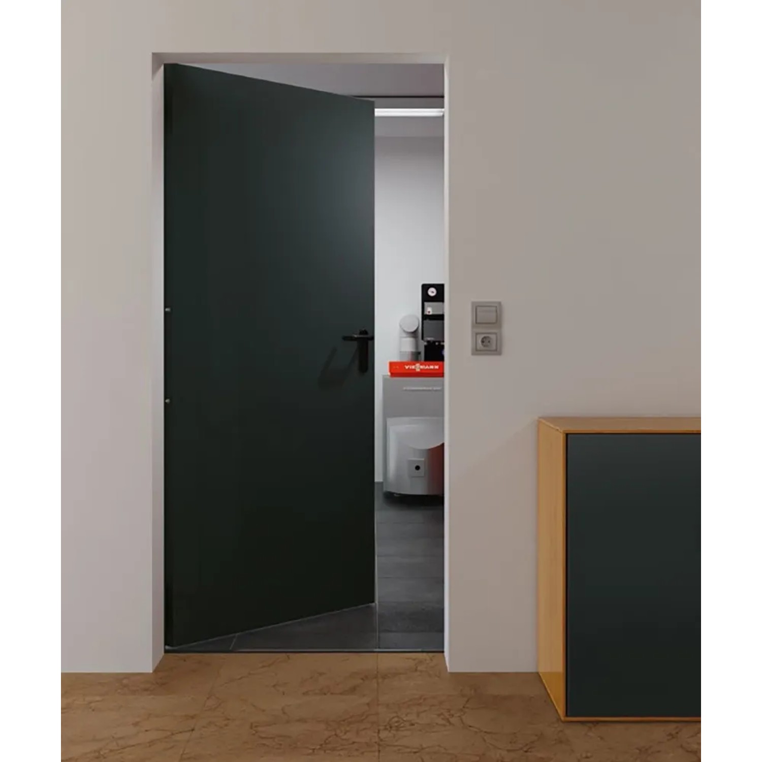 Geöffnete, anthrazitgraue Hörmann Brandschutztür EI30 HA30 A-1 (85x200 cm) mit schwarzem Griff.