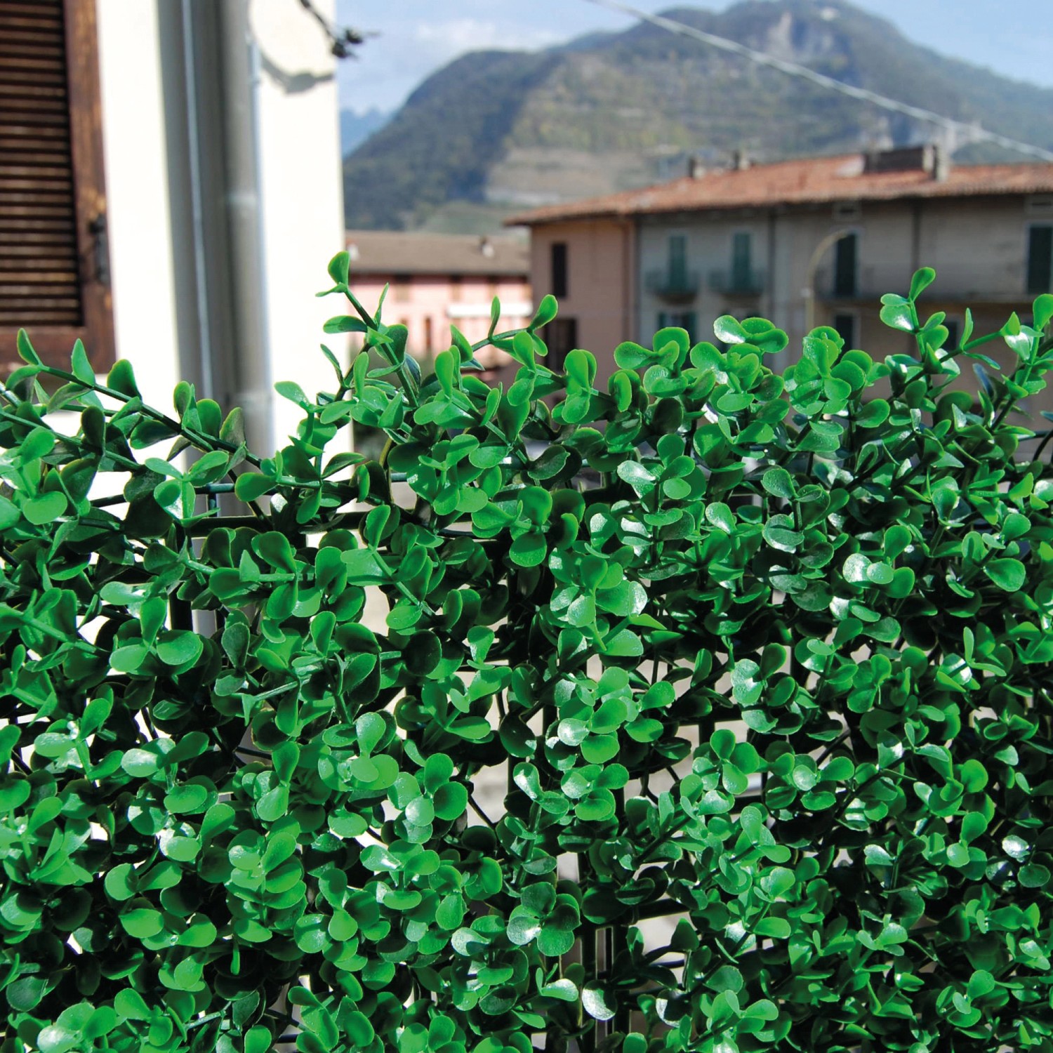 Siepe Sintetica Fotinia 3D - Rotolo 1,5x3m Per Privacy Giardino - Foto 9