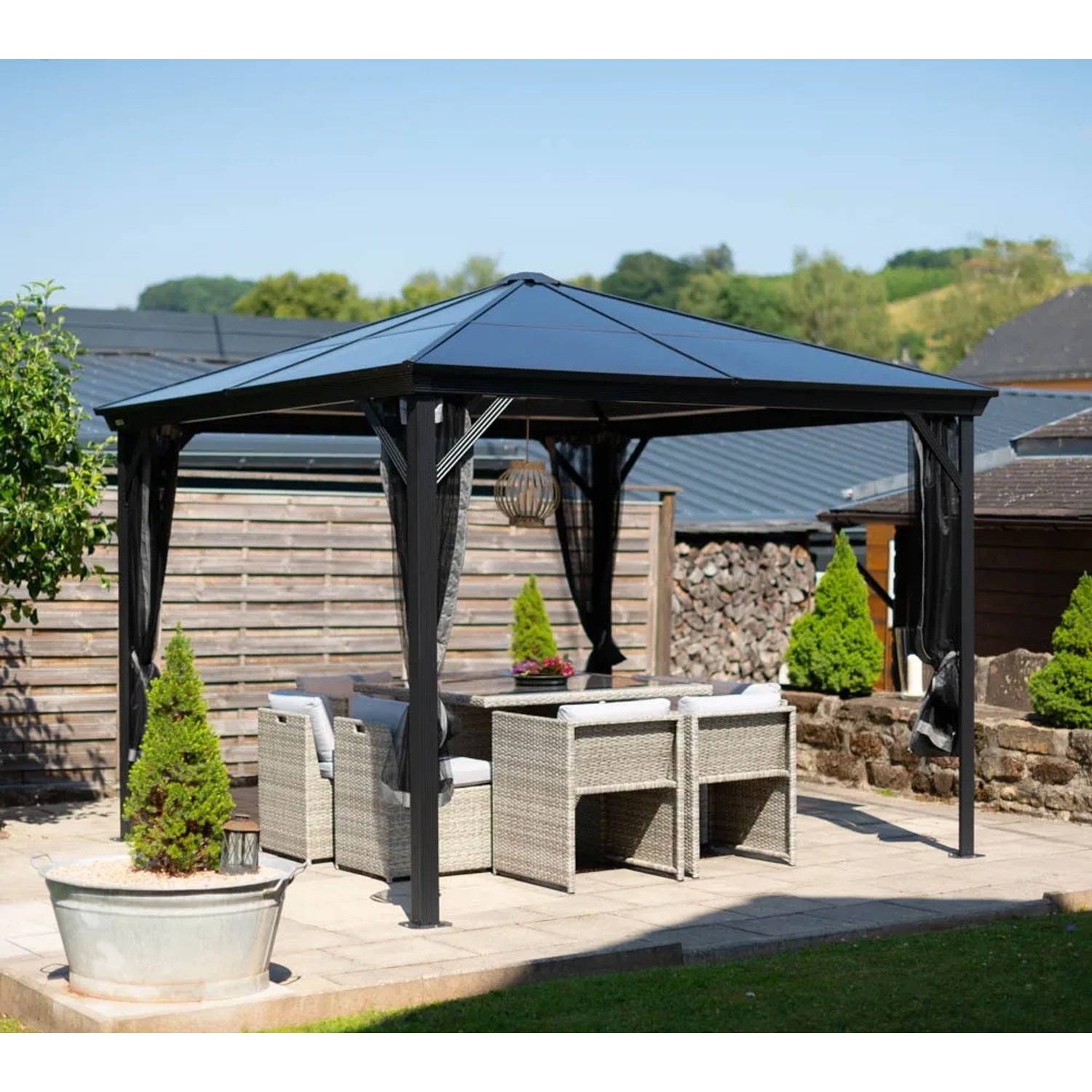 Sojag Pavillon Verona, 298x298 cm, Anthrazit. Aluminium Pavillon mit Moskitonetz und Doppelstegplatten.