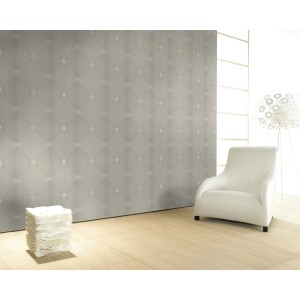 Beige Glööckler Vliestapete mit Rautenmuster und Krönchen für ein elegantes Raumdesign.