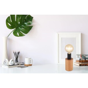 Globo Tischlampe Kira, dunkelbraunes Holz mit schwarzem Metallsockel, Design-Tischleuchte.