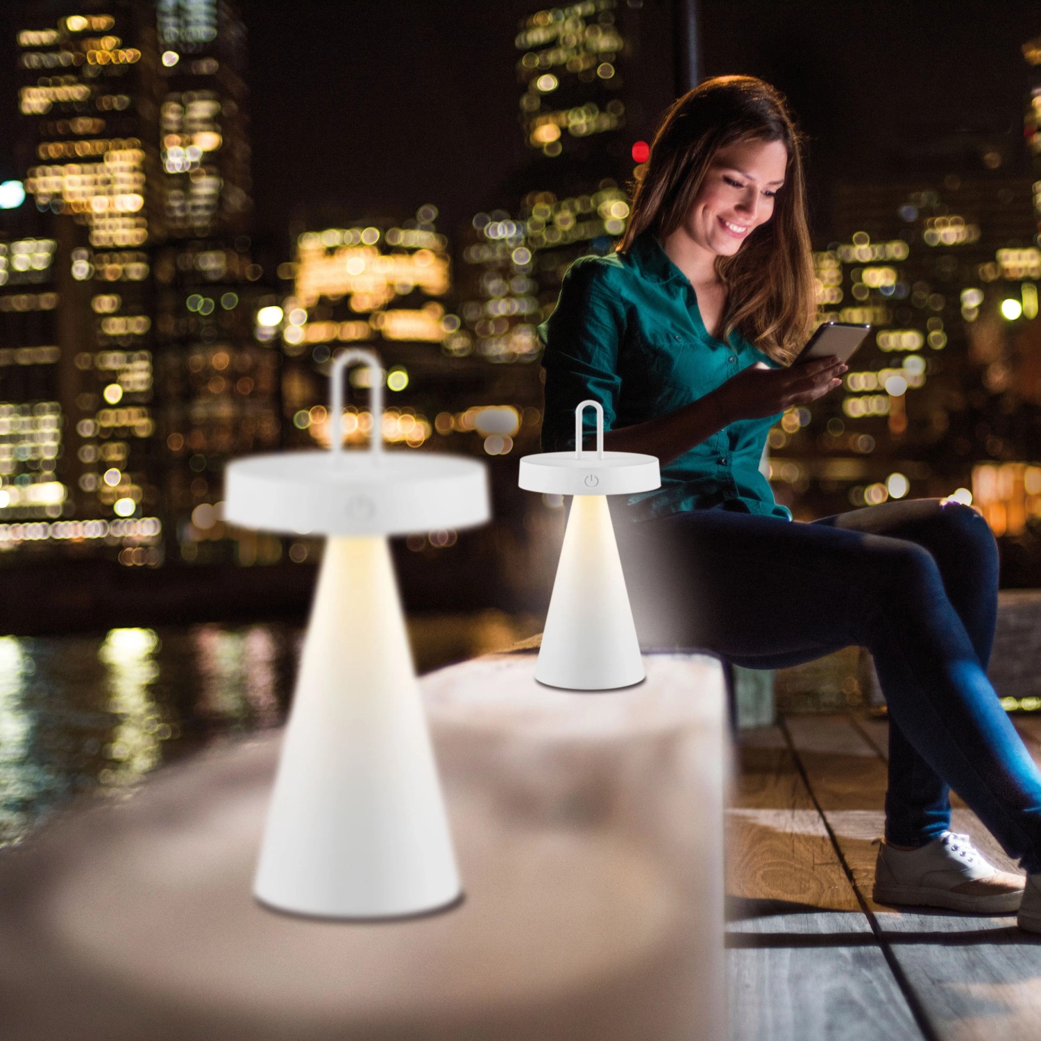 Weiße LED-Akku-Tischleuchte Alwa (28,9 cm) für Innen & Außen. Dekoleuchte mit warmweißem Licht und Touchdimmer.