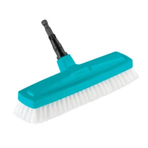 Gardena combisystem Schrubber mit türkisfarbenem Kopf und weißen Borsten für combisystem Stiele.