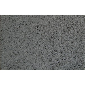 Nahaufnahme eines anthrazitfarbenen Diephaus L-Steins (40x50x30x7 cm) zur Beet- und Böschungsbefestigung.