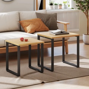 HOMCOM Couchtisch-Set: Zwei Tische in Naturholzoptik mit schwarzen Metallbeinen, verschachtelbar, im Wohnzimmer.
