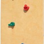 Kletterwand für Karibu Spielturm Luis mit bunten Klettersteinen.