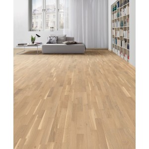 Heller Living by Haro Parkett Eiche Weiß Schiffsboden im Wohnraum.
