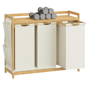 Songmics Wäschesammler Rocki mit 3 Fächern, Ablage und Seitentaschen aus Bambus und Stoff.