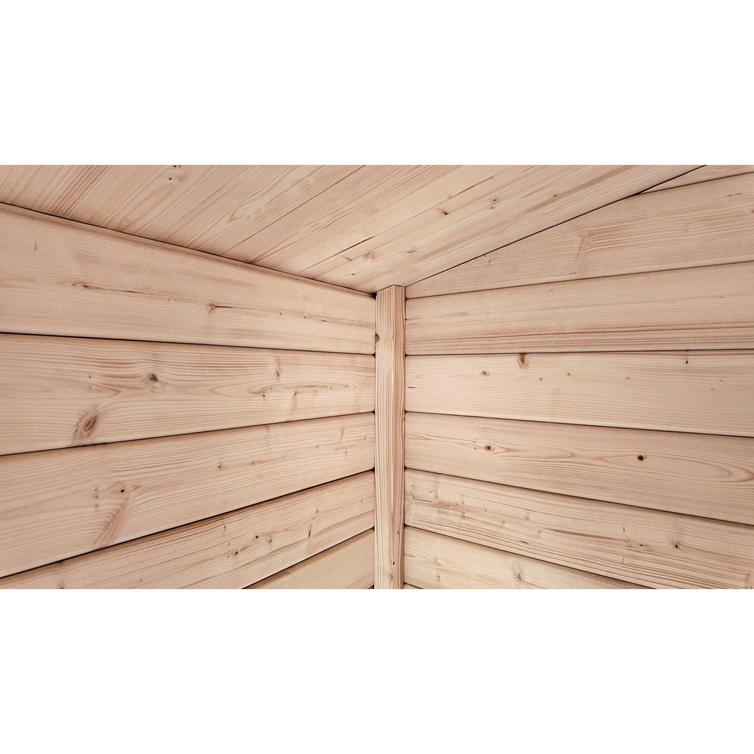 Detailaufnahme der Innenwand eines Weka Gartenhauses Killarney aus hellem Holz.