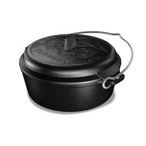 Petromax Dutch Oven FT3 Gusseisen, Bud Spencer & Terence Hill Edition. Schwarzer Feuertopf mit geprägtem Deckel.