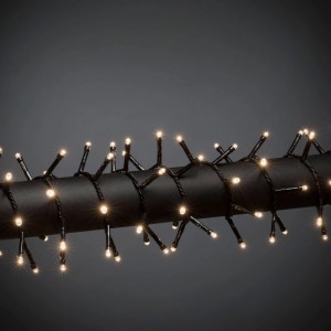 Warmweiße LED-Lichterkette Compact 400 für Außen, mit schwarzem Kabel. Ideal für festliche Dekoration.
