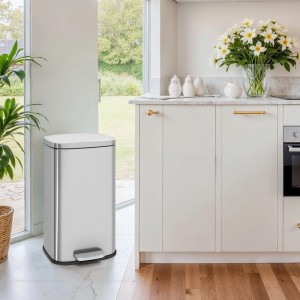 Songmics Mülleimer Plushic mit Fußpedal 30 l Silber