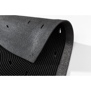 Halbrunde, schwarze Astra Gummimatte Border Pin, 45x75 cm, für den Außenbereich. Schmutzabweisend und rutschfest.