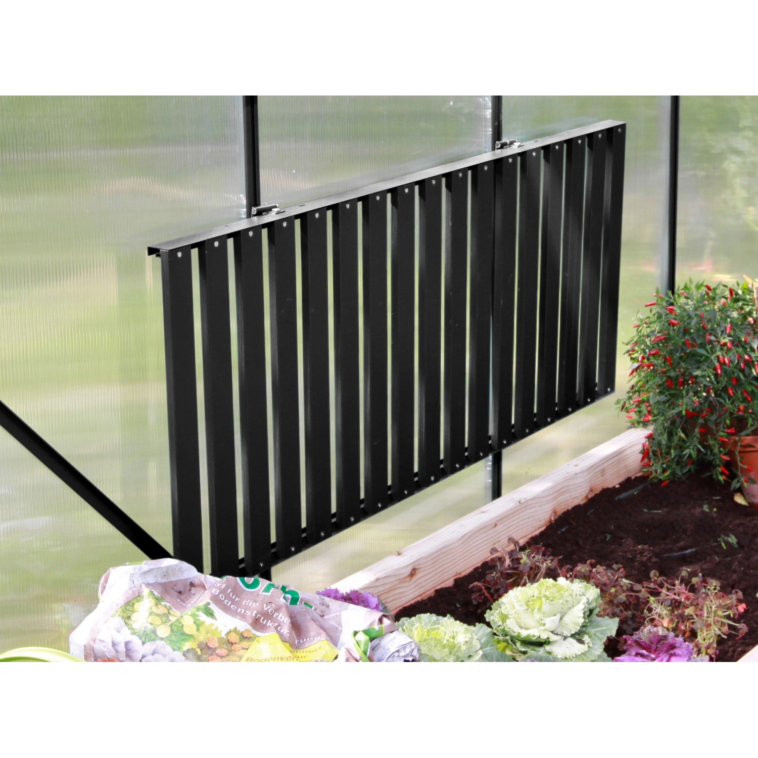 Abklappbarer Alutisch, schwarz, 120x56x81 cm, für Gewächshaus als praktische Arbeitsfläche.