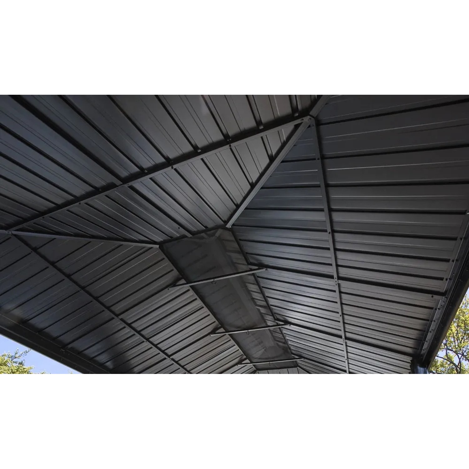 Detailaufnahme des anthrazitfarbenen Stahldachs vom Sojag Pavillon Messina 12x20.