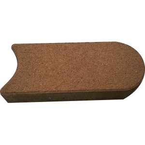 Braune Mähkante aus Beton, 5x16x33 cm, zur Beetbegrenzung und Rasenkanten-Gestaltung im Garten.