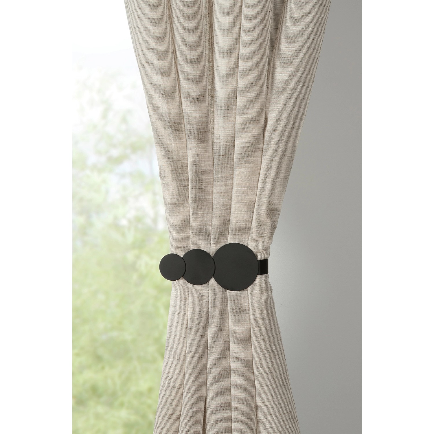 Gardinia Raffhalter Kreisoptik Schwarz an Vorhang, zur Dekoration und zum Raffen von Stoffen.