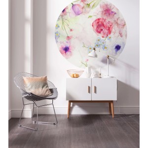 Selbstklebende Komar Vliesfototapete Dot Floret (Ø 125 cm) mit Blumenmuster an einer Wand.