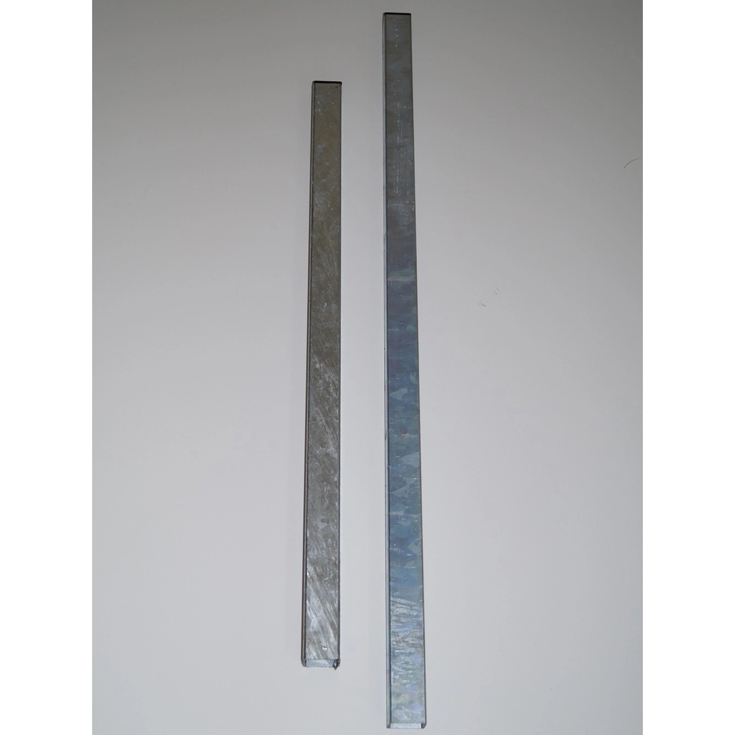 Gabiona Zaunpfosten, 4x4 cm, 120 cm hoch, zur Stabilisierung von Gabionen.