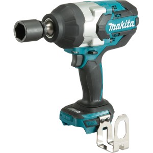 Makita 18V Akku-Schlagschrauber DTW1002Z Solo, blau-schwarz, mit montiertem Steckschlüssel.