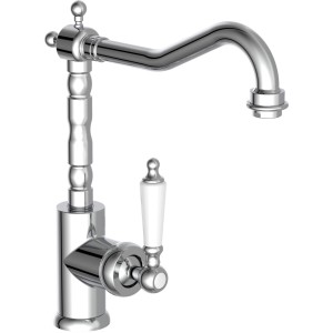 Verchromte Schütte Küchenarmatur Old Style mit hohem Auslauf und weißem Griff.