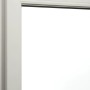 Detailaufnahme: Graues Gardinia Easyfix Raffrollo (50x140 cm) am Fensterrahmen.