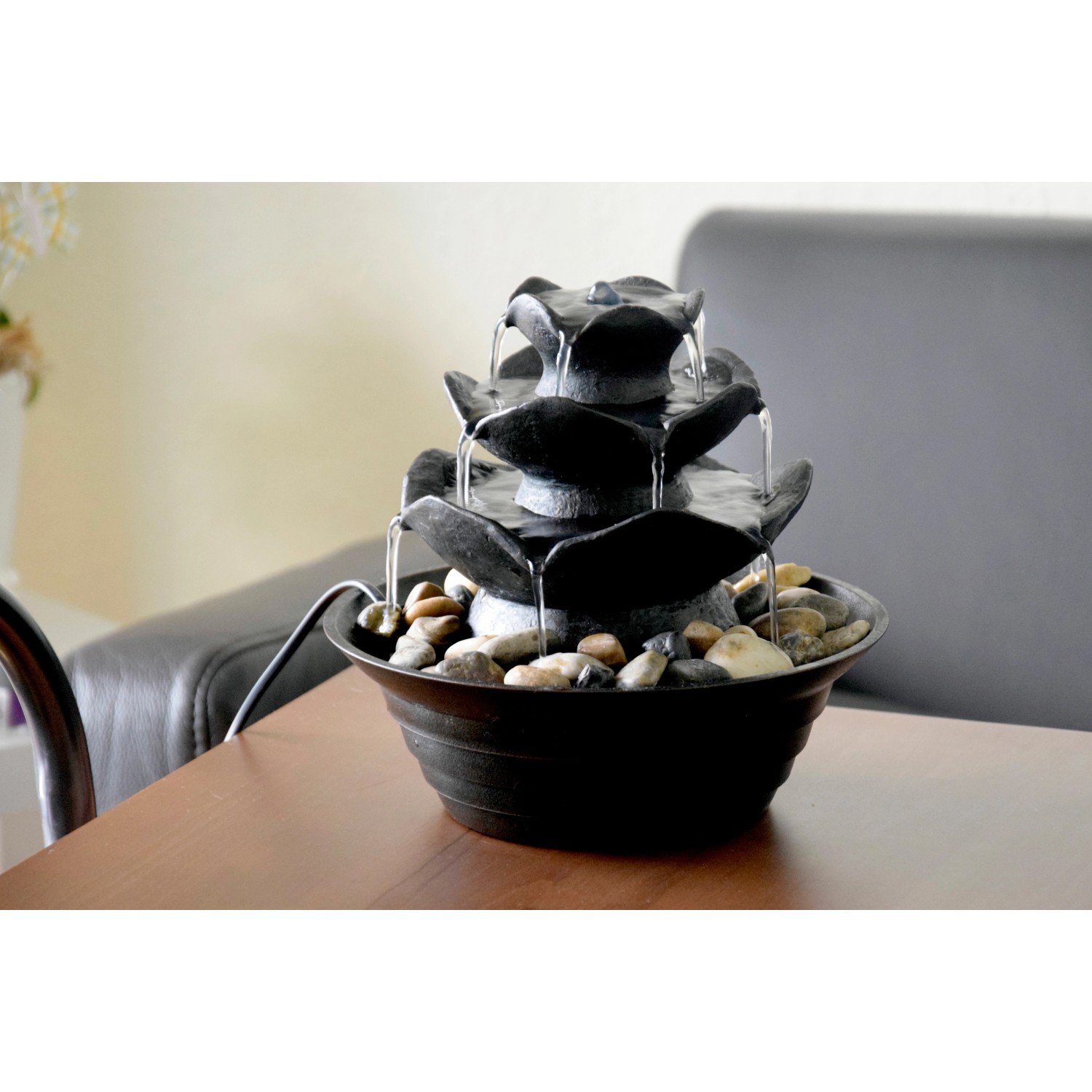 Dobar Design Zimmerbrunnen in Felsen-Optik, schwarz, mit Deko-Steinen. Wasser fließt über 4 Ebenen.