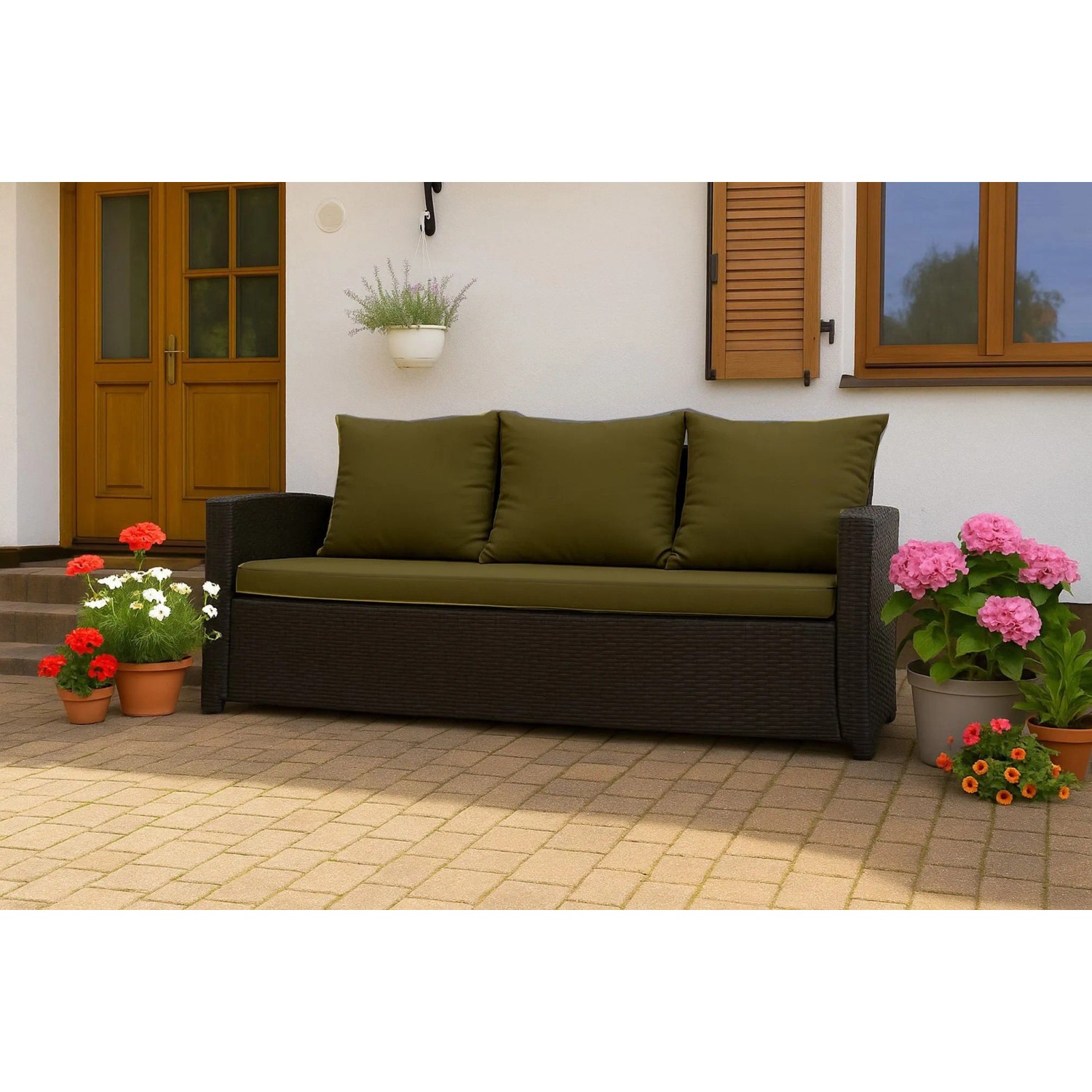 Gartensofa mit grünen Kissen, Teil des Setgarden Mix-Techno. Bequeme Sitzkissen & Gartenstuhlauflagen.