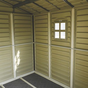 Innenansicht Duramax Kunststoff-Gartenhaus WoodSide Beige mit Fenster und Stahlrahmen.