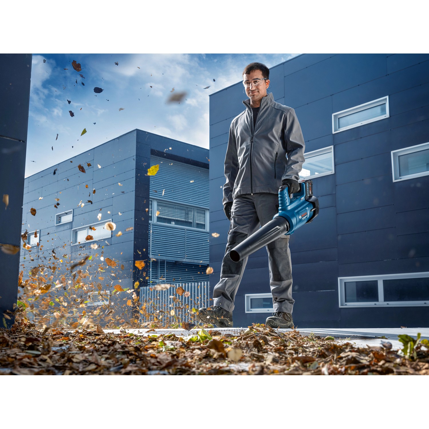 Bosch Professional AkkuLaubbläser GBL 18V750 Solo kaufen bei OBI