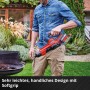 Einhell Akku-Laubbläser GE-UB 18/250 Li E im Einsatz zum Anzünden eines Grills.