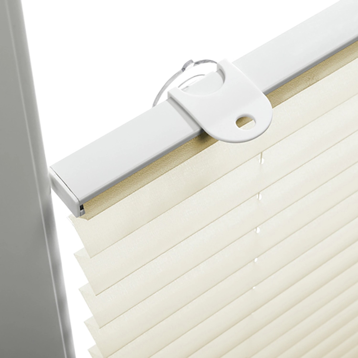 Detailaufnahme: Gardinia Plissee Solo, 70x130 cm, creme, mit Befestigung.