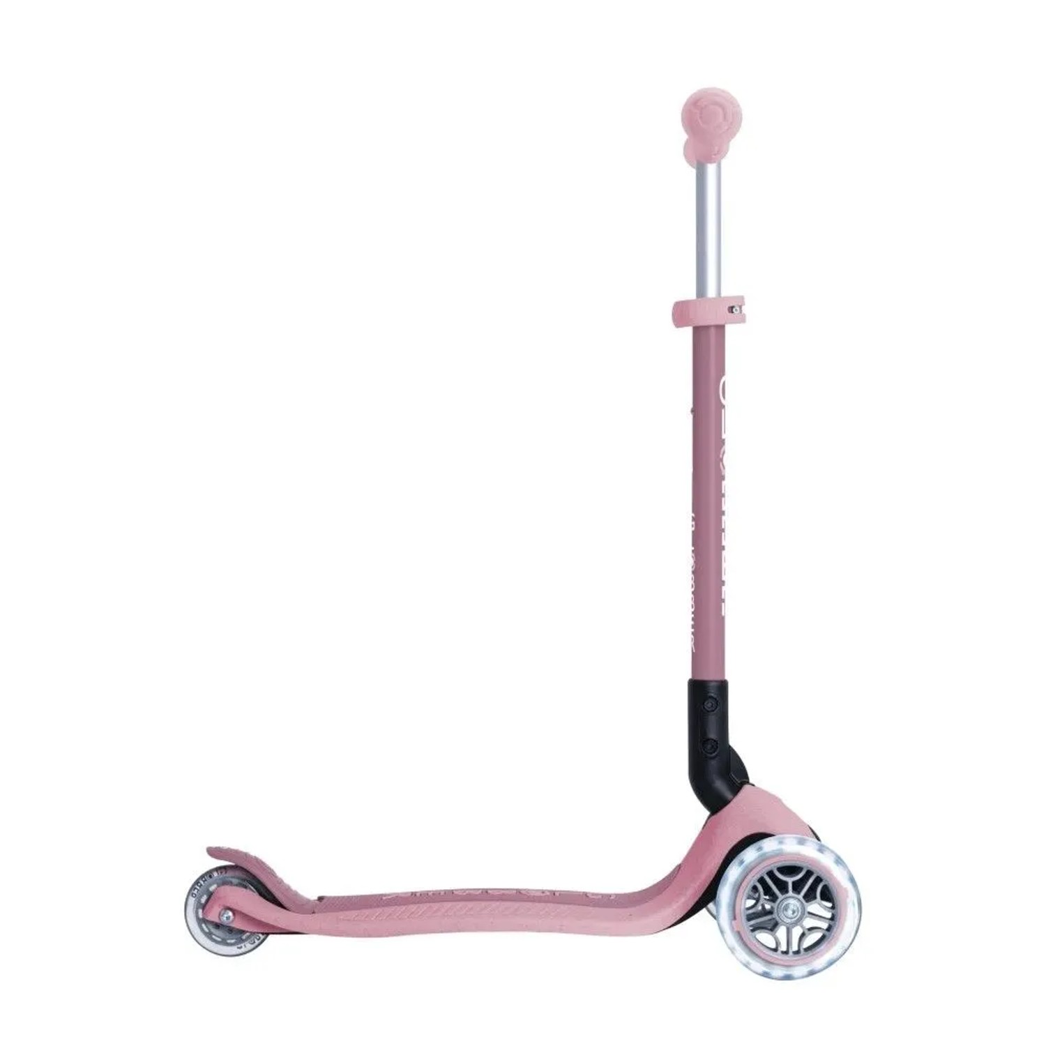 Beerenfarbener Globber Primo Foldable Lights 3-Rad Tretroller mit leuchtenden LED-Rollen und höhenverstellbarer Lenkstange.