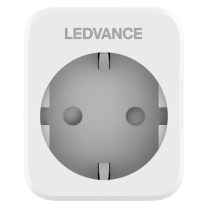 Weiße Ledvance Smart+ WiFi Steckdose On/Off mit EU-Stecker für Smart Home Steuerung.