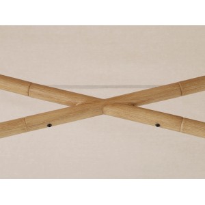 Detailaufnahme: Stahl-Gestell mit Stecksystem des Pavillons Santee in Holzoptik.