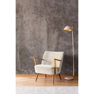 LOOKS Fototapete Birchtrees Grau mit Birkenwald-Motiv im Raum mit Sessel und Lampe.