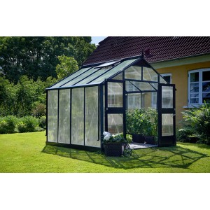 Juliana Gewächshaus Premium 8 Anthrazit mit geöffneter Doppeltür im Garten.