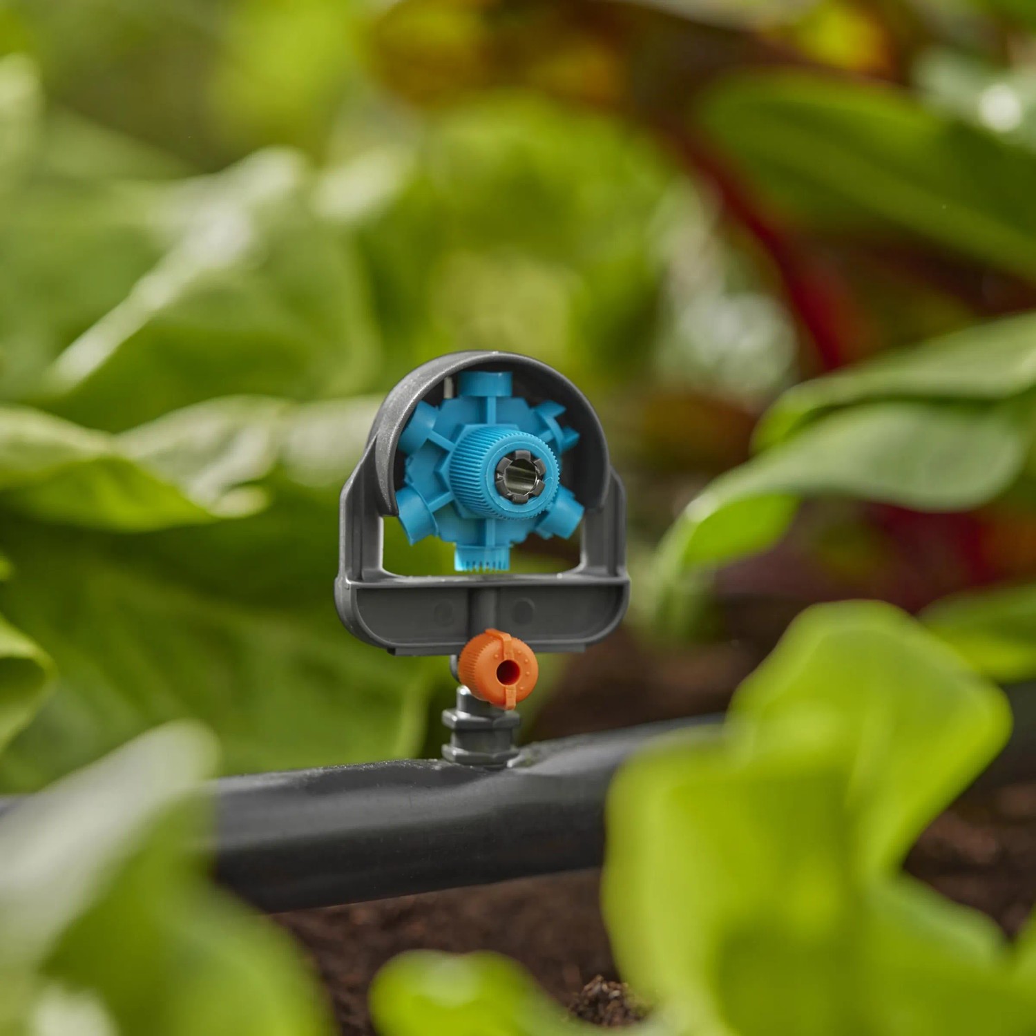 Gardena 6 in 1 Sprühdüse für Micro-Drip-System, flexible Bewässerung im Garten.