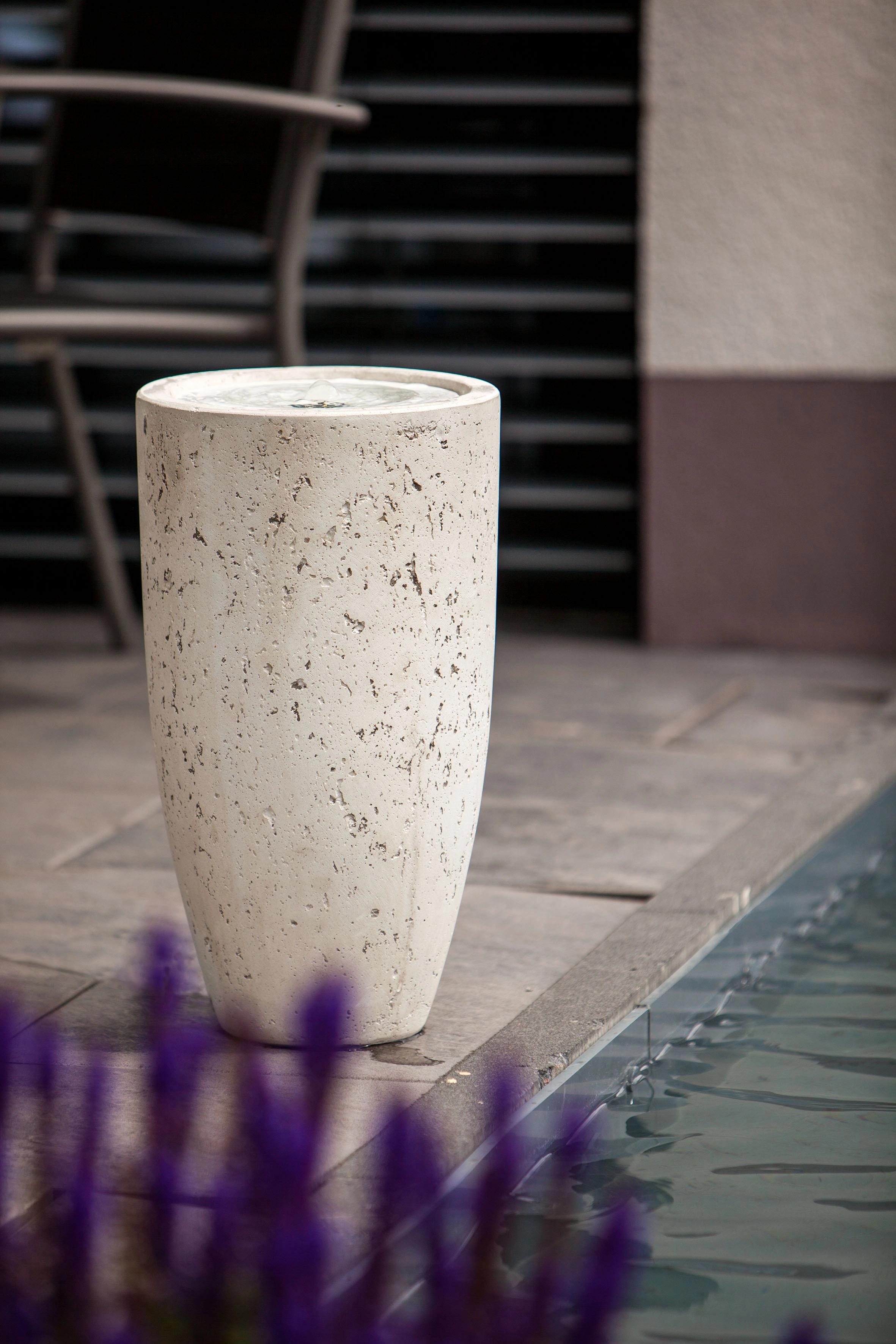 Heissner Terrassenbrunnen Komplett-Set Vase White LED kaufen bei OBI