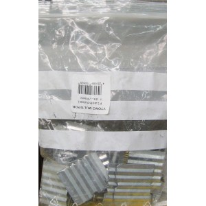 Multipor Flachdübel mit Schraube im transparenten Beutel, Dämmstoffzubehör zur Befestigung leichter Lasten.