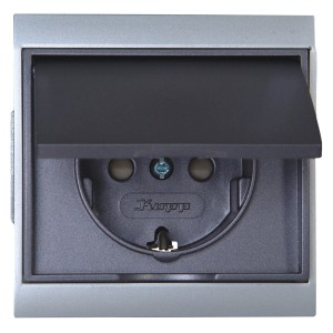 Kopp Steckdose Malta, 1-fach, mit Deckel, Anthrazit. Unterputz Schutzkontakt-Steckdose mit Kinderschutz.