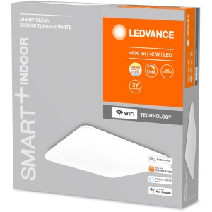 Verpackung der Ledvance Smart+ WiFi Deckenleuchte Orbis Clean, 53x53 cm, dimmbar.