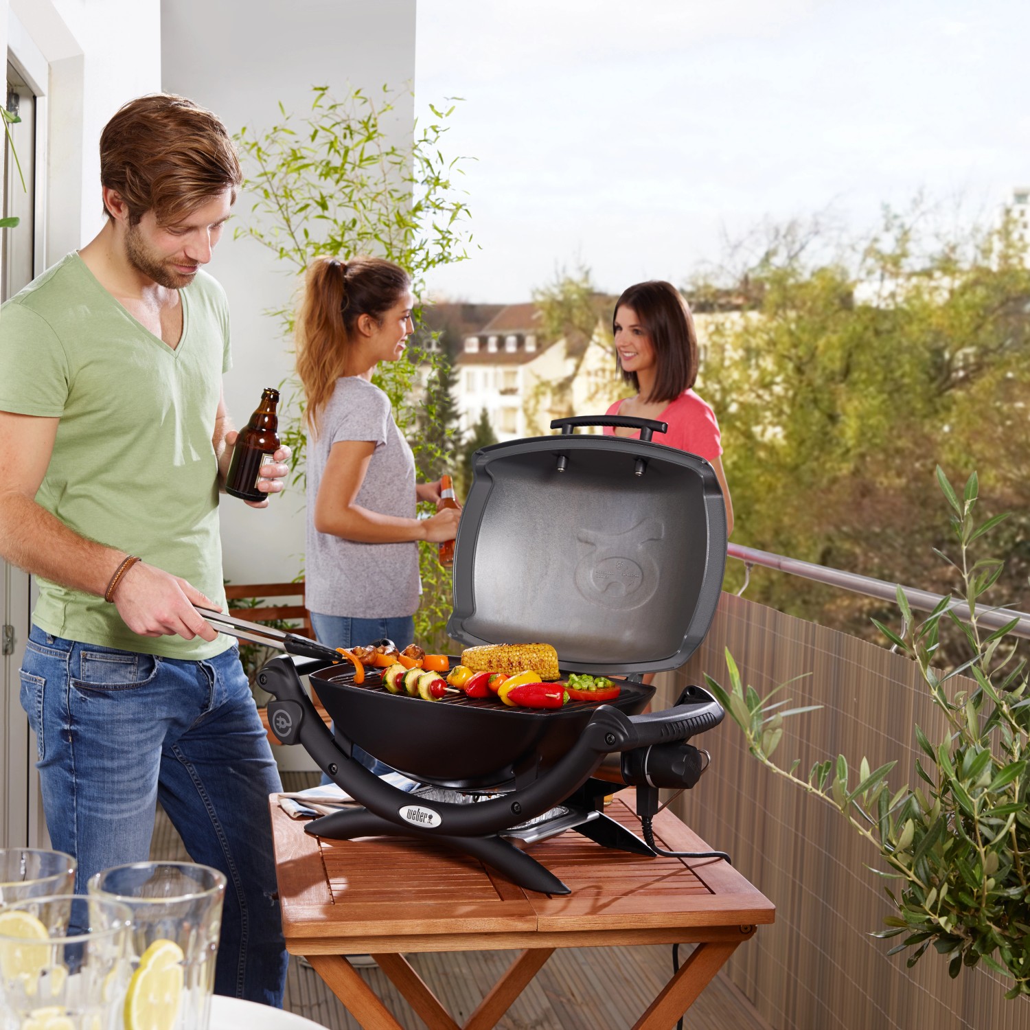 Weber ElektroTischgrill Q 1400 Dark Grey mit 2.200 W kaufen bei OBI