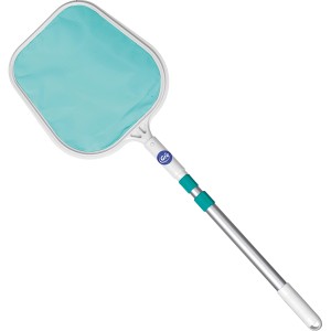 Gre Poolkescher mit Teleskopstange und Aluminiumrahmen zum Reinigen der Wasseroberfläche.