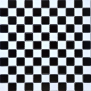 Mosaikmatte im Schachbrettmuster, schwarz und weiß, 30x30 cm. Keramikfliesen für Wand und Boden.