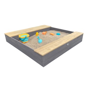 Axi Sandkasten Evy grau-braun mit Spielzeug, Becken und Stauraum.