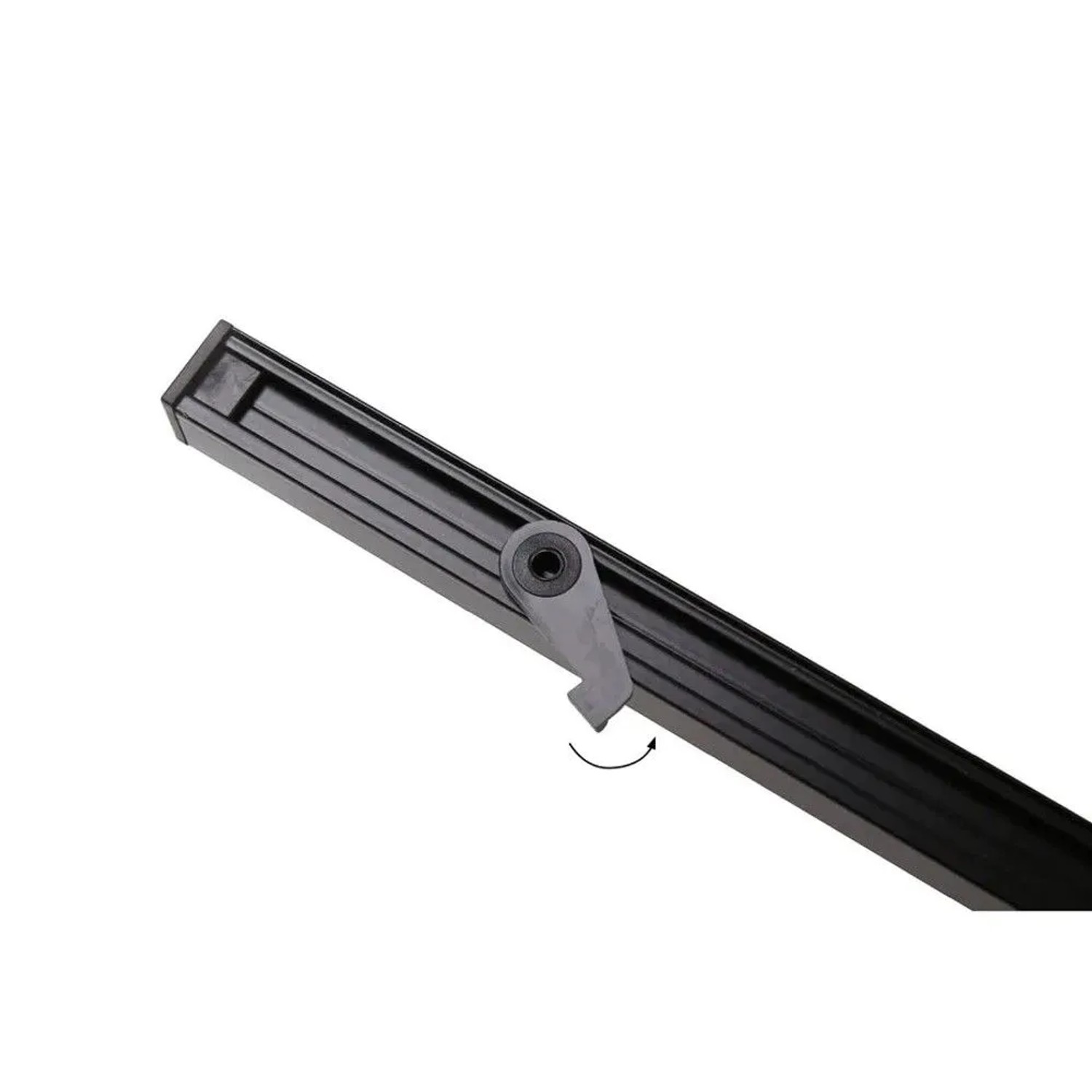 Schwarze Gardinenschiene Square mit Spannriegel für sichere Deckenmontage von Vorhängen.